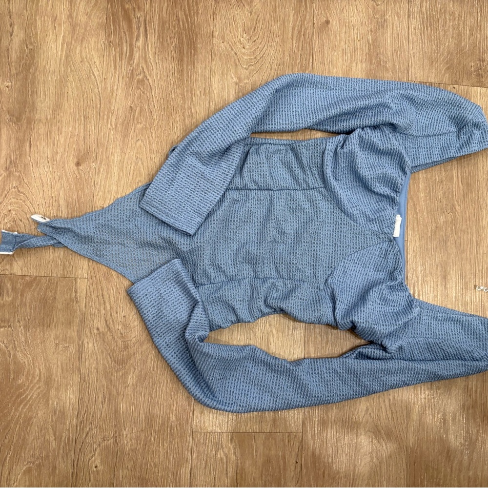 Le Lis Sky Blue Knit Top